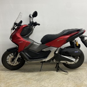 موتور سیکلت هوندا ADV 160 مدل ۱۴۰۲ (کارکرده)