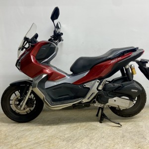 موتور سیکلت هوندا ADV 160 مدل ۱۴۰۲ (کارکرده)
