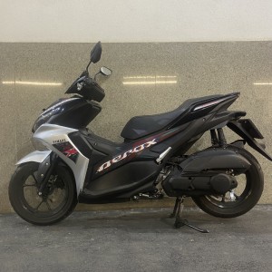 موتور سیکلت یاماها آيروکس مدل 1403 (کارکرده)