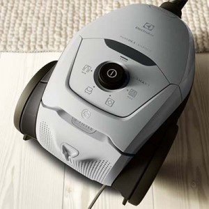 جاروبرقی الکترولوکس مدل ELECTROLUX PD82-4MG