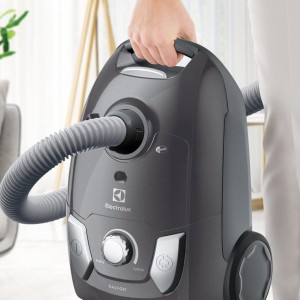 جارو برقی الکترولوکس مدل EasyGo EEG44IGM