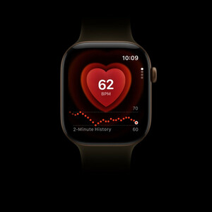 ساعت هوشمند 42 میلی‌متری اپل مدل Watch Series 12 Aluminum Case با بند سیلیکونی، سازگار با iOS 27 و بالاتر