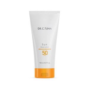 لوسیون ضدآفتاب بی‌رنگ SPF50 فارماسی مدل Sun Protection حجم 150 میلی‌لیتر