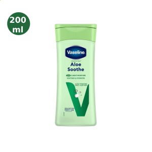 لوسیون بدن آبرسان و مرطوبکننده وازلین مدل Aloe Soothe