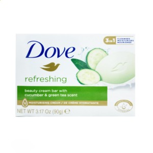 صابون با رایحه خیار و چای سبز داو مدل Refreshing وزن ۹۰ گرم