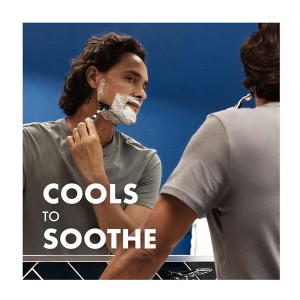 ژل اصلاح تسکین‌دهنده و محافظ مناسب پوست حساس حاوی آلوئه‌ورا ژیلت مدل Series Soothing Aloe Vera حجم 200 میل