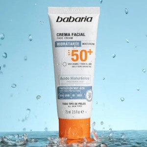 کرم ضد آفتاب و مرطوب کننده باباریا SPF 50 حاوی هیالورونیک اسید حجم ۷۵ میل
