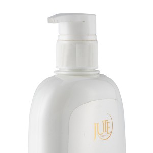 لوسیون مرطوب کننده و مغذی بدن ژوت مدل Adore با رایحه عطر زنانه حجم ۴۰۰ میل