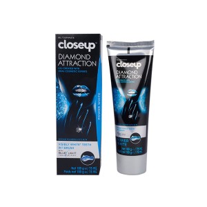 خمیر دندان سفید کننده فوری کلوز آپ مدل Diamond Attraction حاوی تکنولوژی Blue Light حجم ۷۵ میل