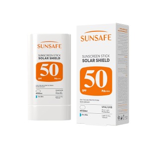 استیک ضد آفتاب بی‌رنگ و آبرسان سان سیف مدل SOLAR SHIELD با SPF50حاوی ترکیبات ضد آلودگی مناسب پوست‌های خشک وزن ۲۰ گرم