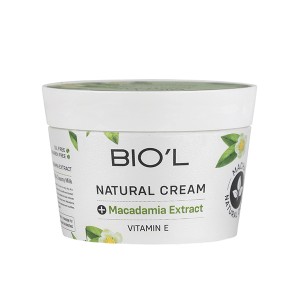 کرم مرطوب کننده دست و صورت بیول مدل NATURAL CREAM حاوی عصاره ماکادمیا و ویتامین E مناسب پوست های بسیار خشک حجم ۲۰۰ میل