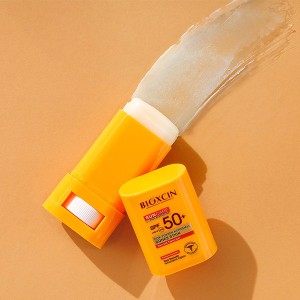 ضد آفتاب استیکی بیوکسین مدل SUNCARE با SPF50+ محافظت بسیار بالا فاقد عطر مناسب انواع پوست حجم ۱۵ گرم