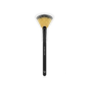براش آرایشی بادبزنی گلدن رز مدل FAN BRUSH مناسب هایلایتر و پودرهای فیکس