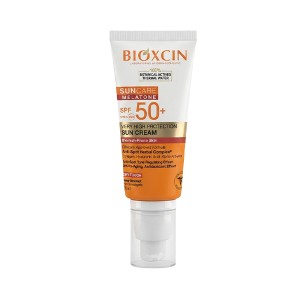 ضد آفتاب بی‌رنگ بیوکسین با خاصیت ضد لک و روشن‌کنندگی SPF50+ حجم 50ml