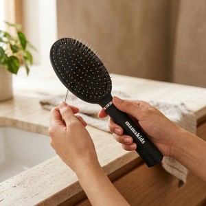 برس مو ارگونومیک و گره‌بازکن بیول مدل MamaKids رنگ مشکی