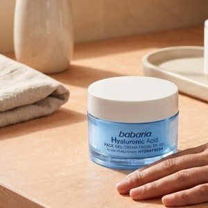ژل کرم آبرسان و جوان‌ساز حاوی هیالورونیک اسید باباریا مدل Hyaluronic Acid Face Gel Cream حجم 50 میل