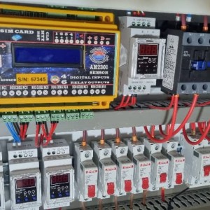 کنترلر سیم کارتی دما و رطوبت