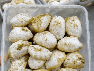 شیرینی قطاب ظرفی