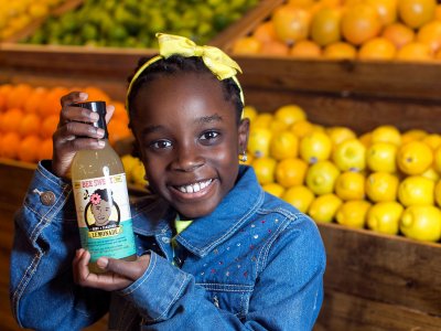 Mikalia Ulmer – The Founder of Me & the Bees Lemonade