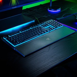 کیبورد گیمینگ ریزر مدل ORNATA V3 X سوییچ ممبران رنگ مشکی