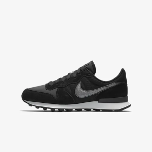 کتونی با زیره طبی