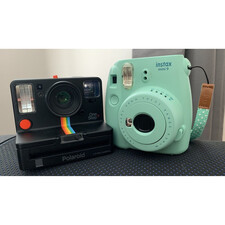 دوربین عکاسی چاپ سریع فوجی فیلم مدل Instax Mini 9