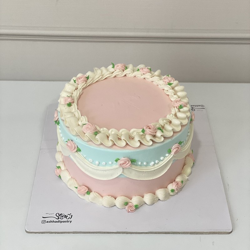 کیک کلاسیک آبی صورتی