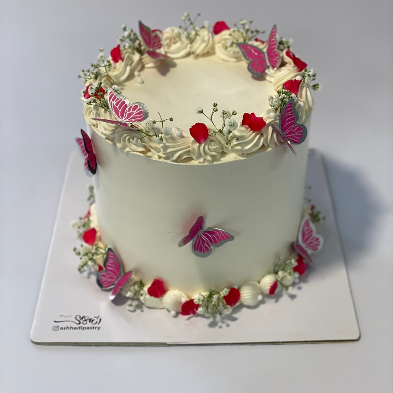 کیک پروانه و گل