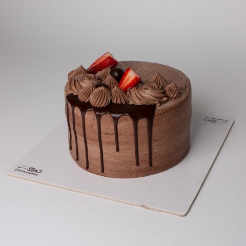کیک شکلاتی  کاور خامه
