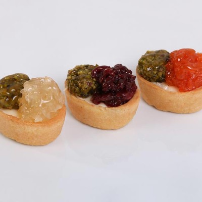 تارت آجیل و میوه