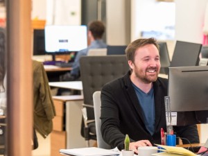 ۸ راه برای برقراری ارتباط با همکاران در محیط کار