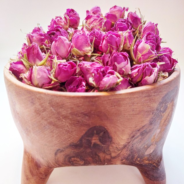 غنچه گل  محمدی لاله زار فوق العاده معطر  تیارمزه