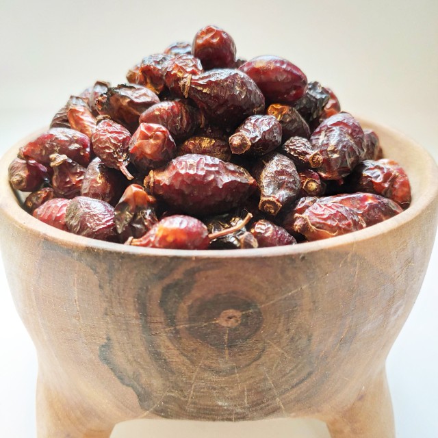 میوه نسترن اعلاء تیارمزه