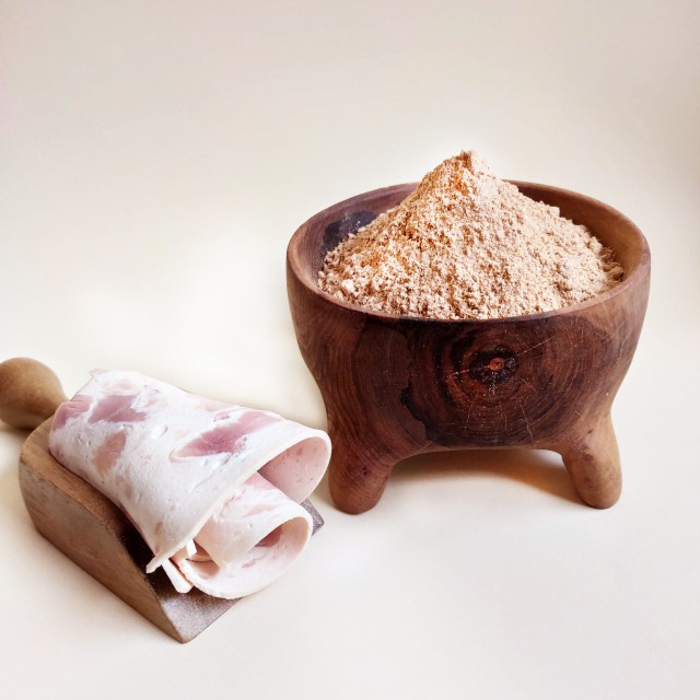ادویه کالباس و ژامبون تیارمزه