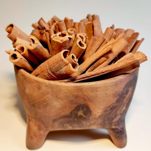 دارچین سیگاری اصل سریلانکای تیارمزه