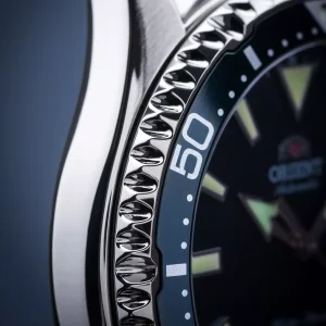 ساعت مچی مردانه اورینت مدل RA-AA0004E19B