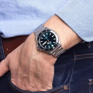 ساعت مچی مردانه اورینت مدل RA-AA0004E19B