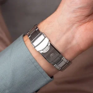 ساعت مچی مردانه اورینت مدل RA-WJ0003S