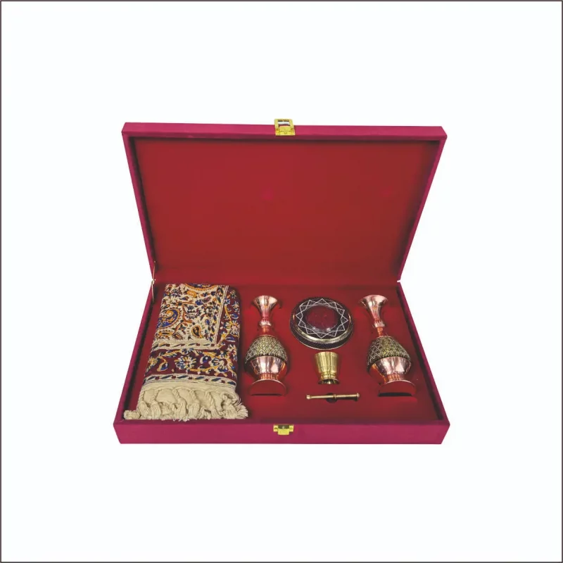 پک هدیه صنایع دستی و زعفران مدل شاهکار کد PZ150