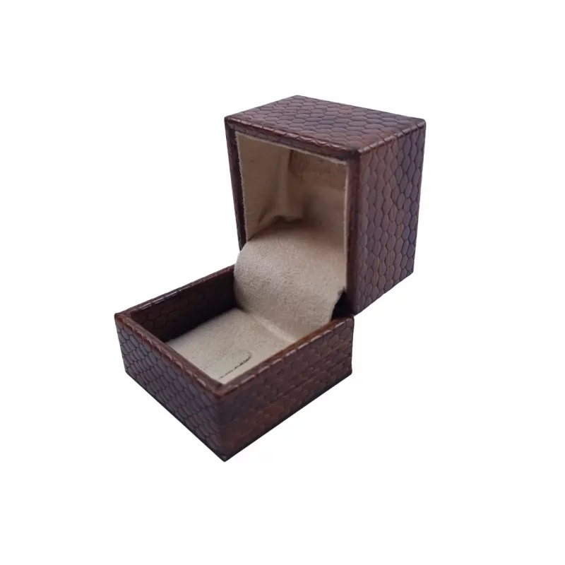 جعبه انگشتر چرمی کد BC5508