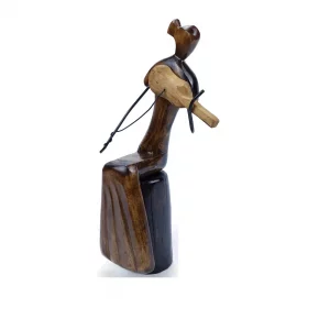 مجسمه چوبی نوازنده زن کد WD5593