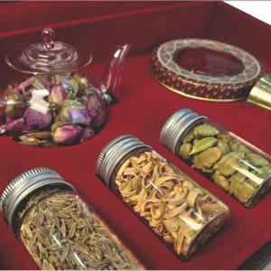 پک هدیه زعفران و دمنوش مدل زرفام کد PZ145