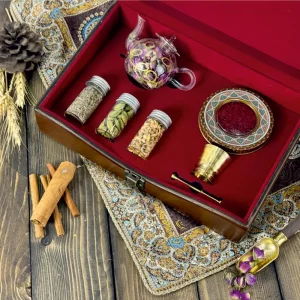 پک هدیه زعفران و دمنوش مدل زرفام کد PZ145