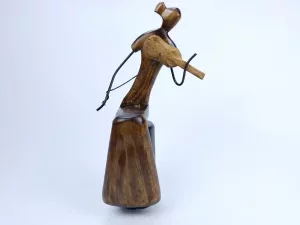 10  ایده خلاقانه برای تزیین خانه با مجسمه چوبی مدرن و ماکت چوبی