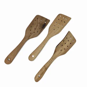 کفگیر چوبی سوراخ دار کد WD6514