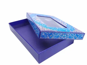 هاردباکس چیست و چرا برای بسته‌ بندی هدیه انتخاب می ‌شود؟