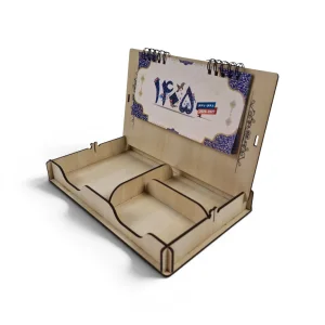 تقویم رومیزی چوبی با جای کاغذ و گیره کد SE5519