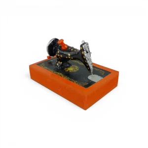 ماکت چرخ خیاطی قدیمی دکوری کد WD6933
