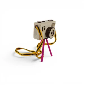 ماکت دوربین عکاسی چوبی فانتزی با سه‌پایه کد WD6955
