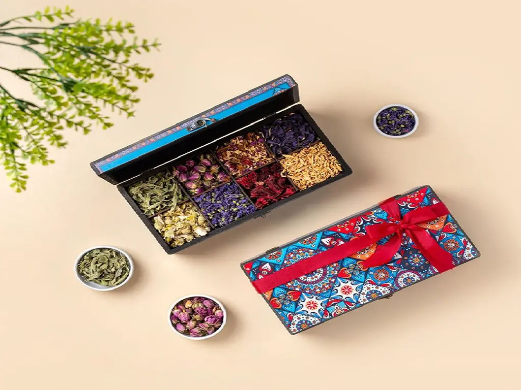 معرفی هدایای تبلیغاتی پک دمنوش؛ انتخابی سالم و حرفه&zwnj;ای برای برندها